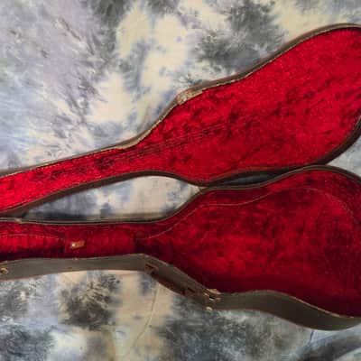 Vintage RARE 1950's Gibson Epiphone 14 x 39 1/2 Inch Alligator Print Red Plush Soft Shell Guitar Case image 8