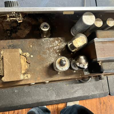 Supro Taurus S6625 Guitar/Bass Amplifier Head 1960s image 16