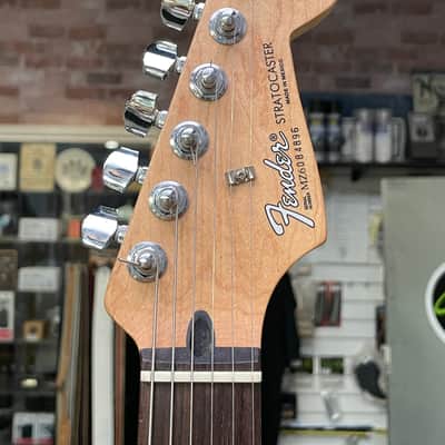 Fender Standard Stratocaster 2006 - Electron Blue image 4