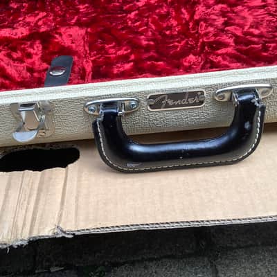 Fender Custom shop limted edition strat stratocaster guitar case hardcase 2 color version made in USA image 11