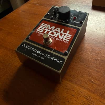 Electro-Harmonix Small Stone EH4800 Phase Shifter V4 with Status LED 1998 - 2006 - Black/Orange image 2