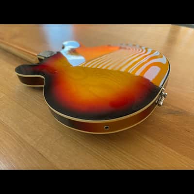 Aria 5102T 1970s - Sunburst with case image 20