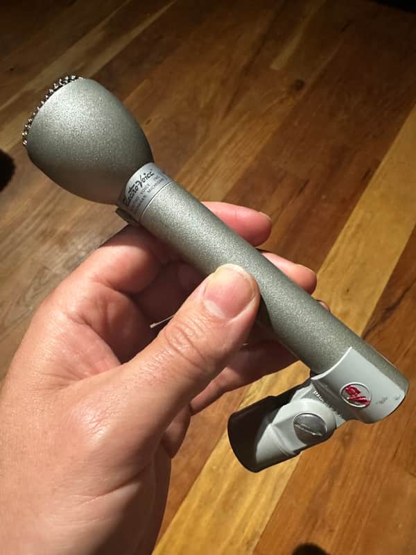 Electro-Voice 635A Omnidirectional Dynamic Microphone | Reverb Canada