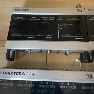 Lot of Native Instruments Traktor Audio 10 Audio 8 DJ Audio 4DJ image 7