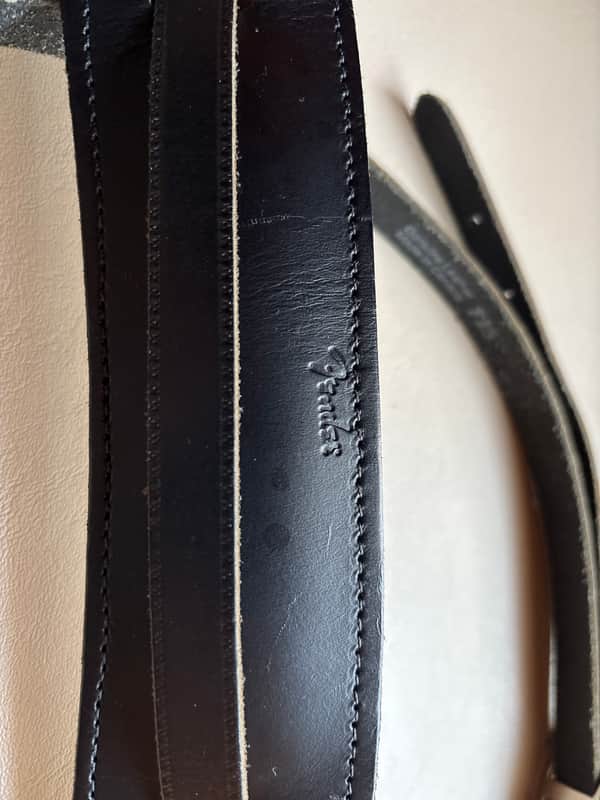Fender Vintage style leather guitar strap - Black image 1