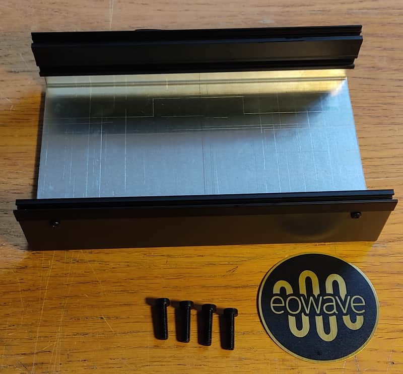 Boîtier Eurorack EOWAVE (41HP) monté avec 2 rails noir + 4 Vis (M5x20) image 1