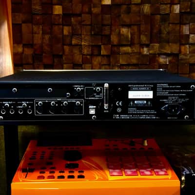 Akai Z8 Sampler 2002 - SILVER - USB , FX Board, HDD combo to s950 s3000xl mpc 3000 60 X LIVE 2000xl 2500 s3000 s3200 4000 5000 z4 image 3