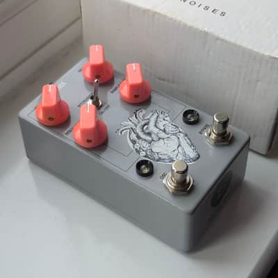 AC Noises AMA V1 Bitcrush Reverb Guitar Pedal image 2