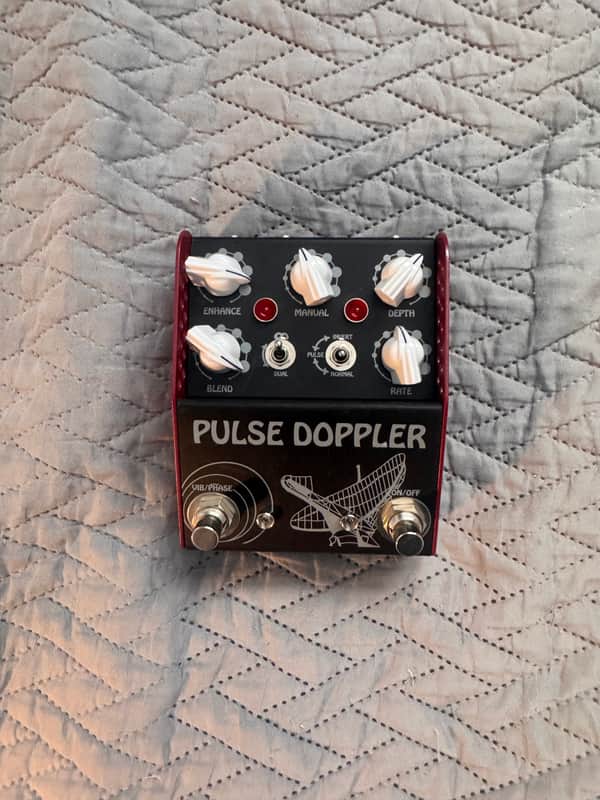 ThorpyFX Pulse Doppler - Black / Burgundy Red Bild 1