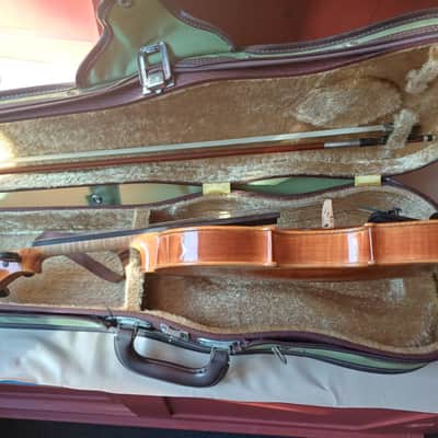 M. Giubiro S1 1986 With case setup ready to sing! image 15