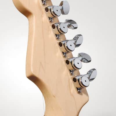 Hipshot Grip-Lock Enclosed 6 in line staggered post Chrome locking tuner