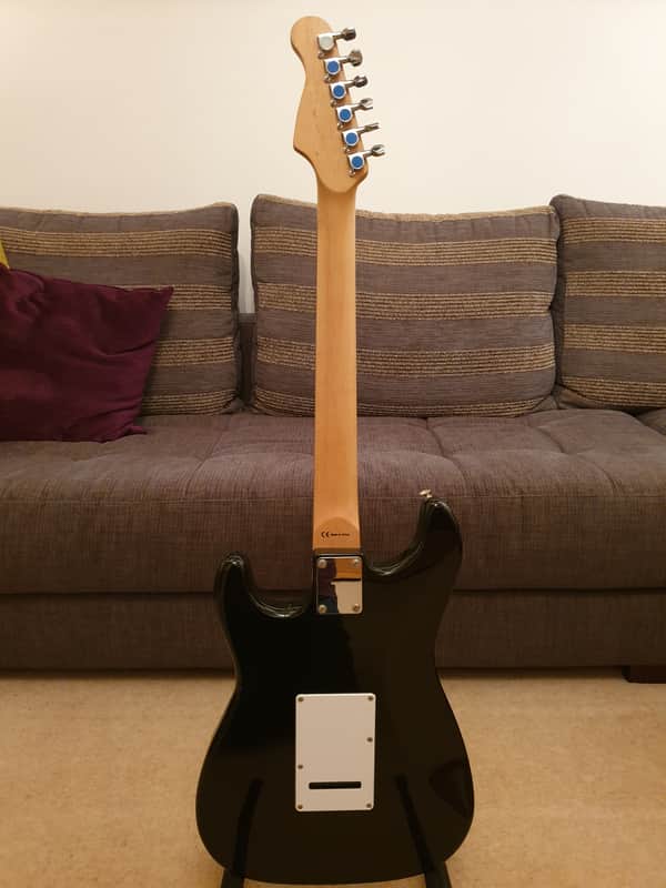 Rocket Rocket Deluxe by Marshall - Stratocaster Copy Black | Reverb