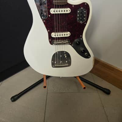 Squier Classic Vibe '60s Jaguar 2022 - Olympic White with Matching Headstock image 2
