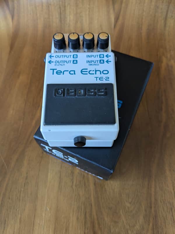 Boss TE-2 Tera Echo 2013 - Present - White image 1