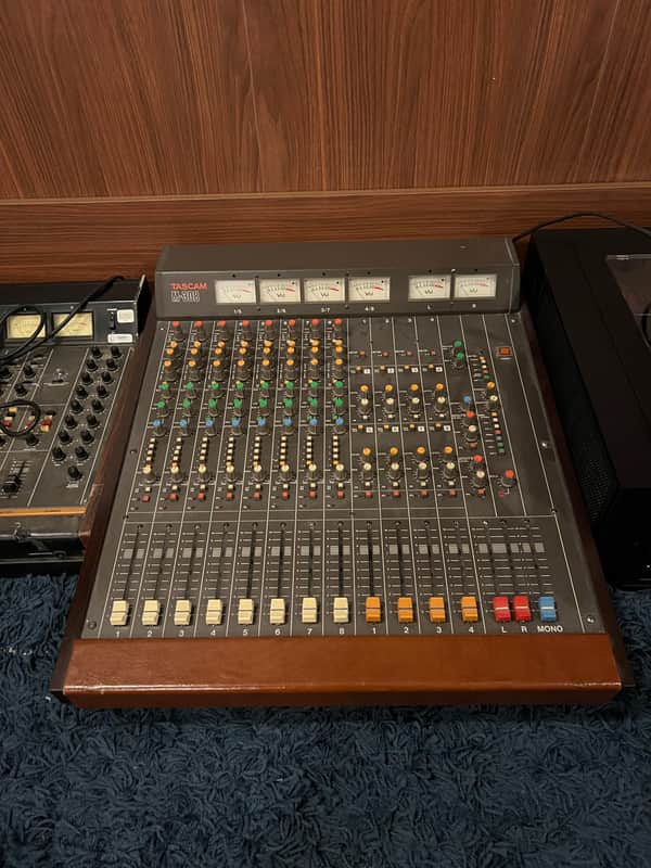 Tascam M-308b Mixing Console image 1