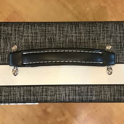 Supro 1605RH Reverb Special Head and 1790 Black Magick Extension Cabinet Stack image 13