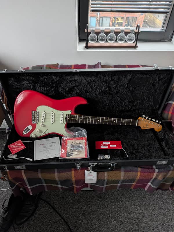 Fender Limited Edition Andertons 60th Anniversary 64 Road Worn Strat Fiesta Red