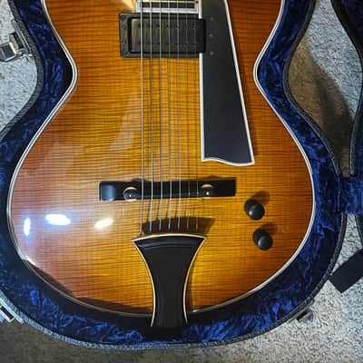 Megas Athena 7 String Archtop Autumn Burst image 5