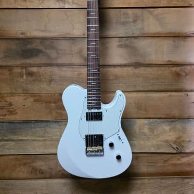 Yamaha PACS+11S Pacifica Standard Plus Electric Guitar - White w/ Gig Bag image 7
