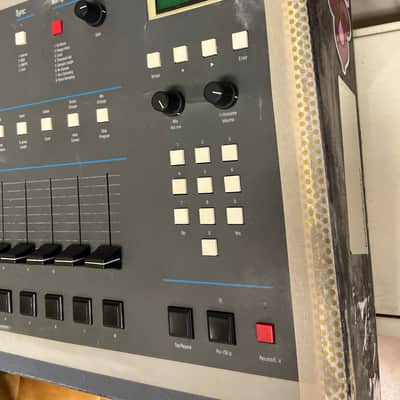 E-MU Systems SP-1200 8-Voice Drum Sampler 1987 - 1996 - Black image 3