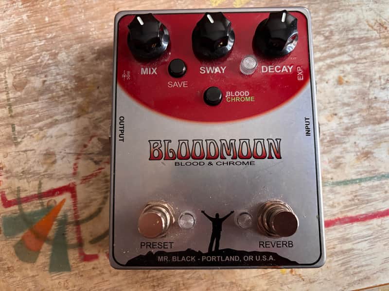 Mr. Black Bloodmoon Blood & Chrome