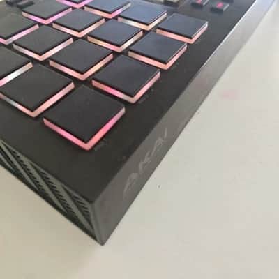 Akai MPC Live Standalone Sampler / Sequencer 2017 - 2020 - Black image 3