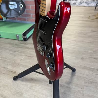 Fender Player Stratocaster with Maple Fretboard 2023 - 2024 - Candy Apple Red image 5