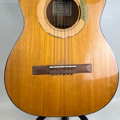 Gibson C-1 Classic  - Natural image 1