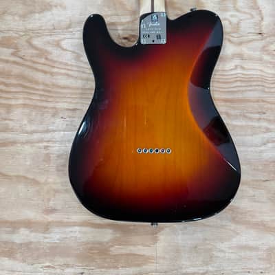 Fender American Professional II Telecaster Deluxe with Maple Fretboard 2020 - Present - 3-Color Sunburst image 3