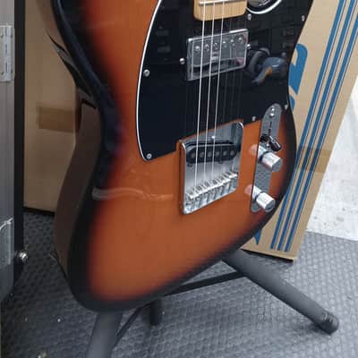 Fender California Fat Telecaster with Maple Fretboard (1997) in Sunburst w/hardshell case image 4