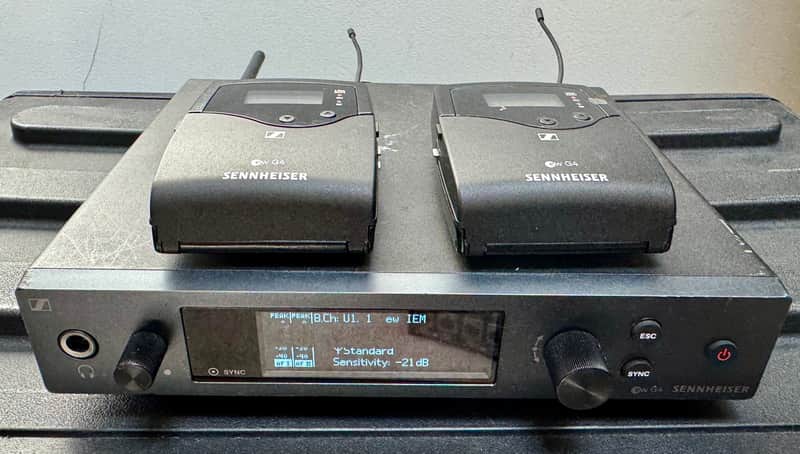 Sennheiser EW IEM G4-TWIN Wireless In-Ear Monitoring System (A1-Band: 470-516 MHz) 2010s - Black image 1