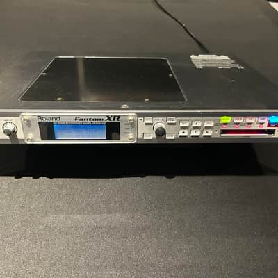 Roland Fantom-XR Rackmount Synthesizer Module 2004 - 2010 - Silver