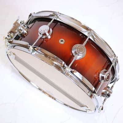 DW DW 90s Collectorsf Maple 1455SD DW Collectorsf Maple 14h x 5.5h Snare Drum [811981] (07/27) image 4