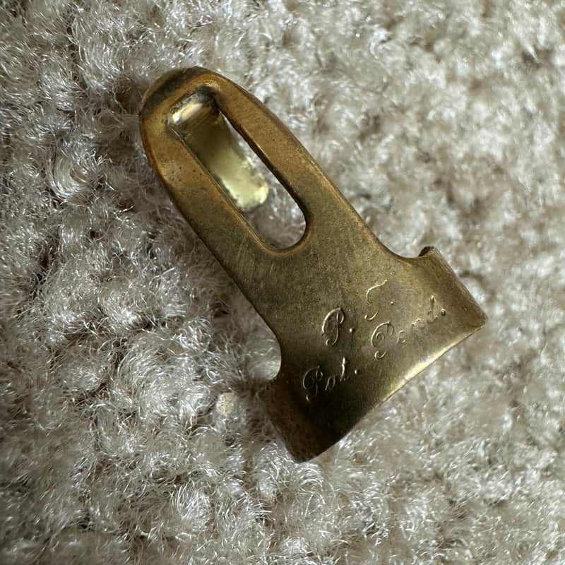 Perfect Touch Finger Pick Brass Medium Clawhammer Style image 1