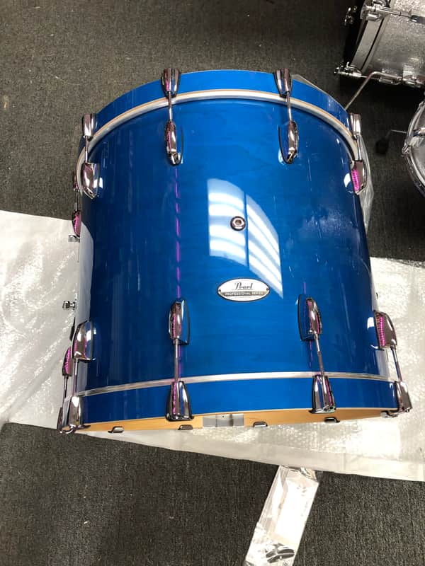 Pearl Professional Series 22x18 Bass Drum #113 - Sheer Blue image 1