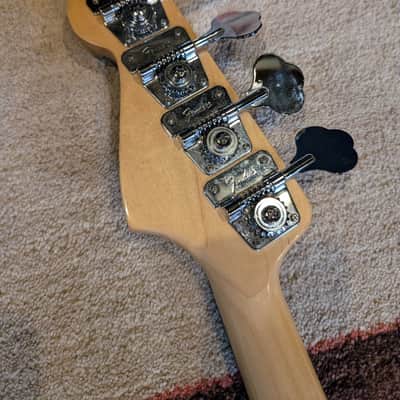 Fender American Vintage '75 Jazz Bass with Maple Fretboard 1999 - 2012 - Natural image 5