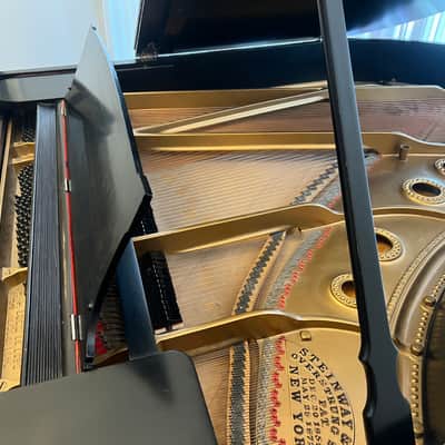 Steinway & Sons grand piano 85 keys image 18