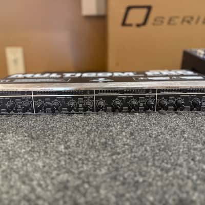 Behringer Multicom Pro MDX4400 4-Channel Audio Interactive