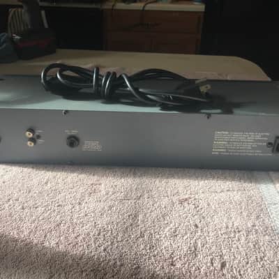 DOD 831 Series II 31 band Equalizer with rack mount bolts and washers image 5