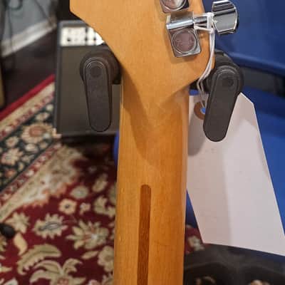 Fender USA Stratocaster HSS standard 2008 - Tobacco Sun Burst image 8