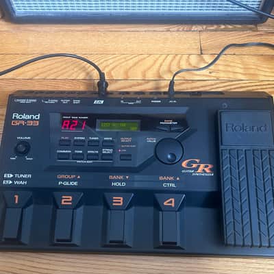 Roland GR-33 + GK-3 Pickup