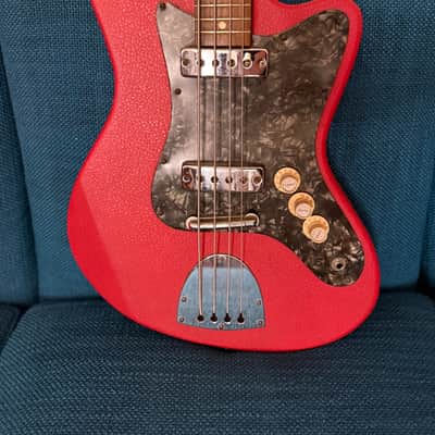 Egmond Typhoon bass guitar 1966-1968 - red tolex image 1