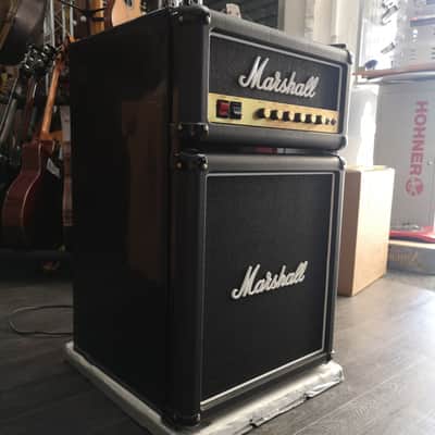 Marshall Fridge 3.2   Black image 2
