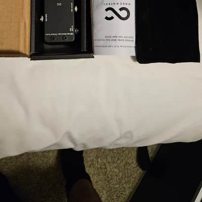 One Control MIDI Solo Stereo Loop 2021 - Present - Black image 1