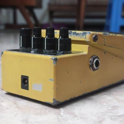 Boss SD-2 Dual OverDrive (Silver Label) 1993 - 1998 - Yellow image 9