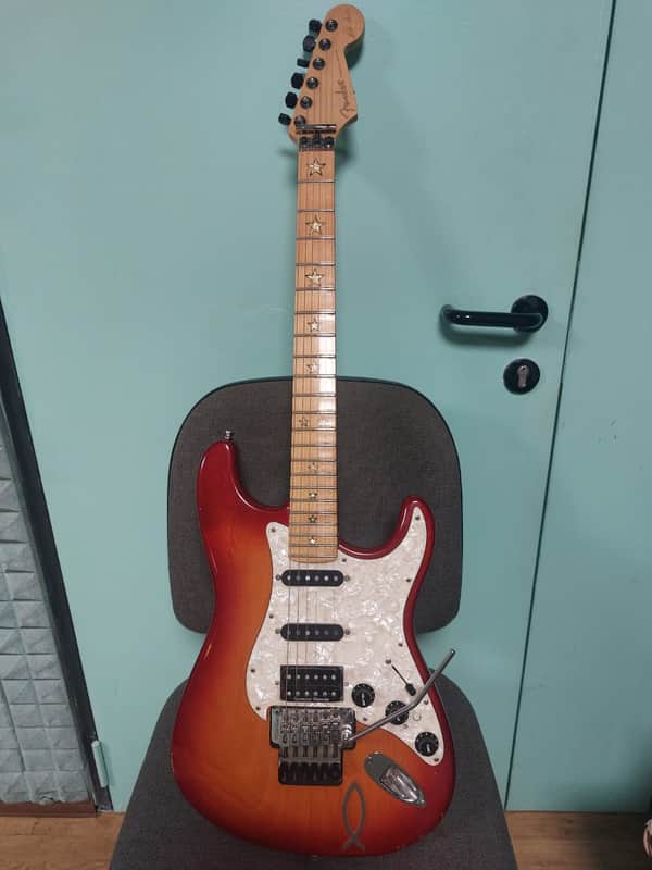 Fender Richie Sambora Signature Stratocaster 1993 - Cherry Sunburst image 1