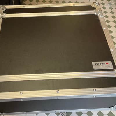 Fractal Audio AXE-FX3 mkII + case image 3
