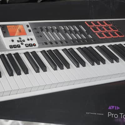 M-Audio Axiom AIR 61 Key USB MIDI Keyboard Controller 2010s - Black image 2