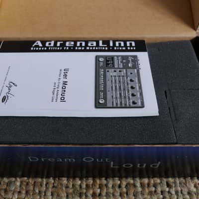 Roger Linn Adrenalinn mk 1 Guitar Effects Processor - Blue image 18