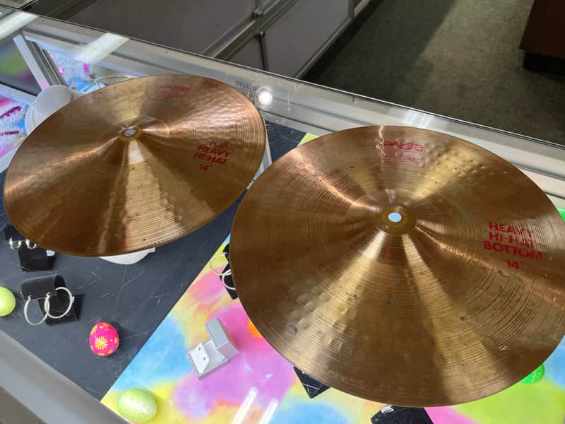 Paiste 14" 2002 Heavy Hi-Hat Cymbals (Pair) - Traditional - TOP HI HAT HAS SMALL CRACKS image 1